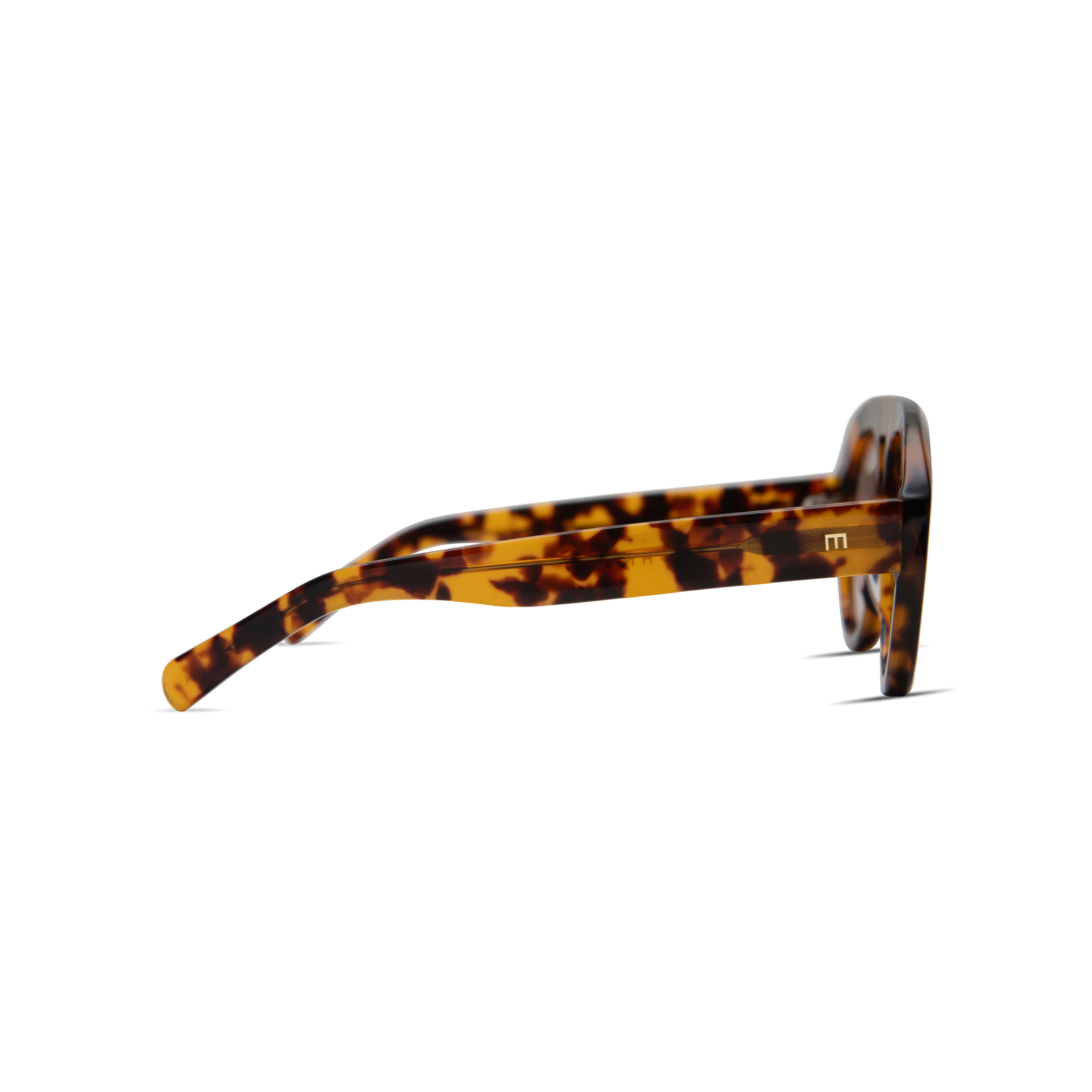 Val in Brown Tortoise