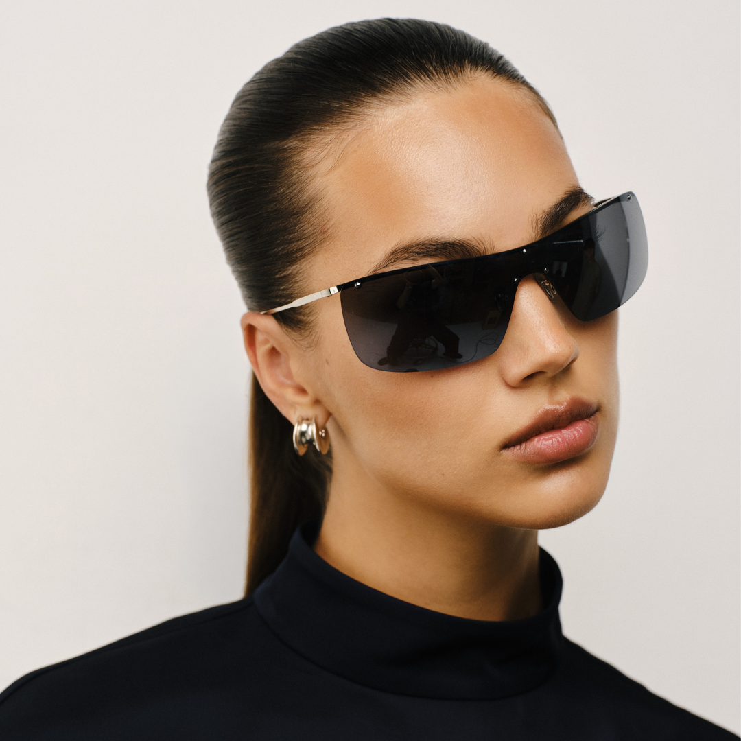 Vito in Black Lens