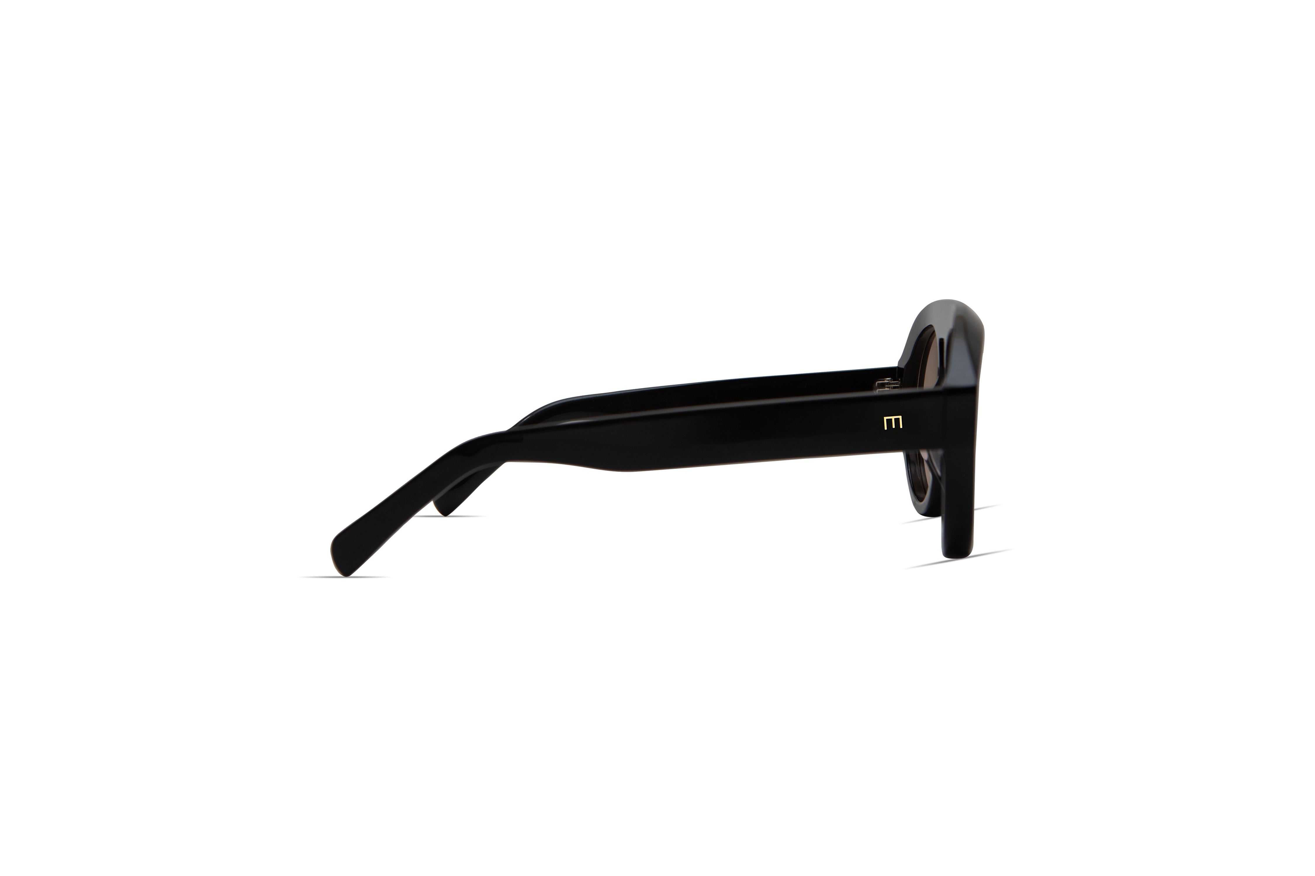 Val in Gloss Black